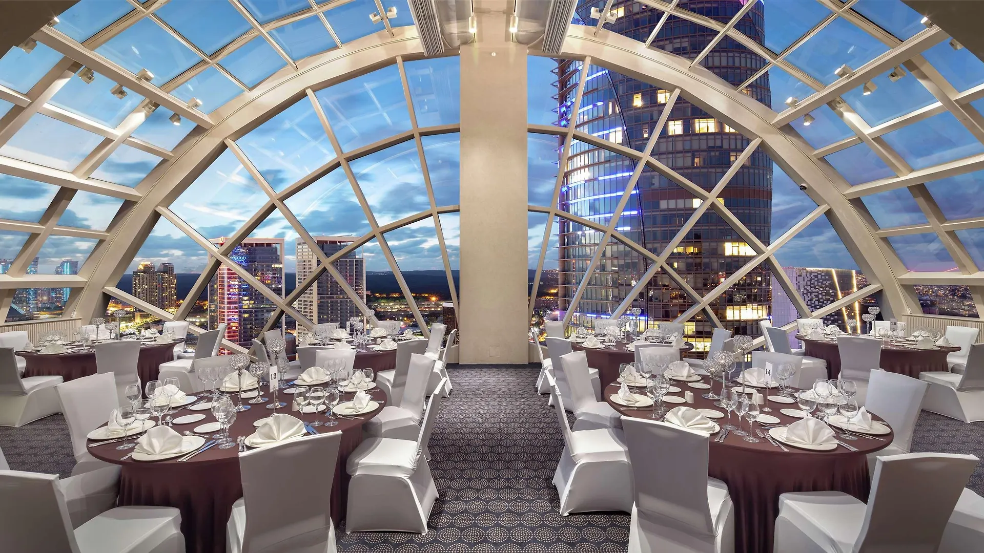 Hotel Hilton Istanbul Maslak 5*,