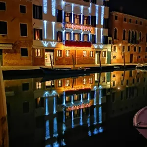 ***** Hotel Ca' Bonfadini Historic Experience Italia