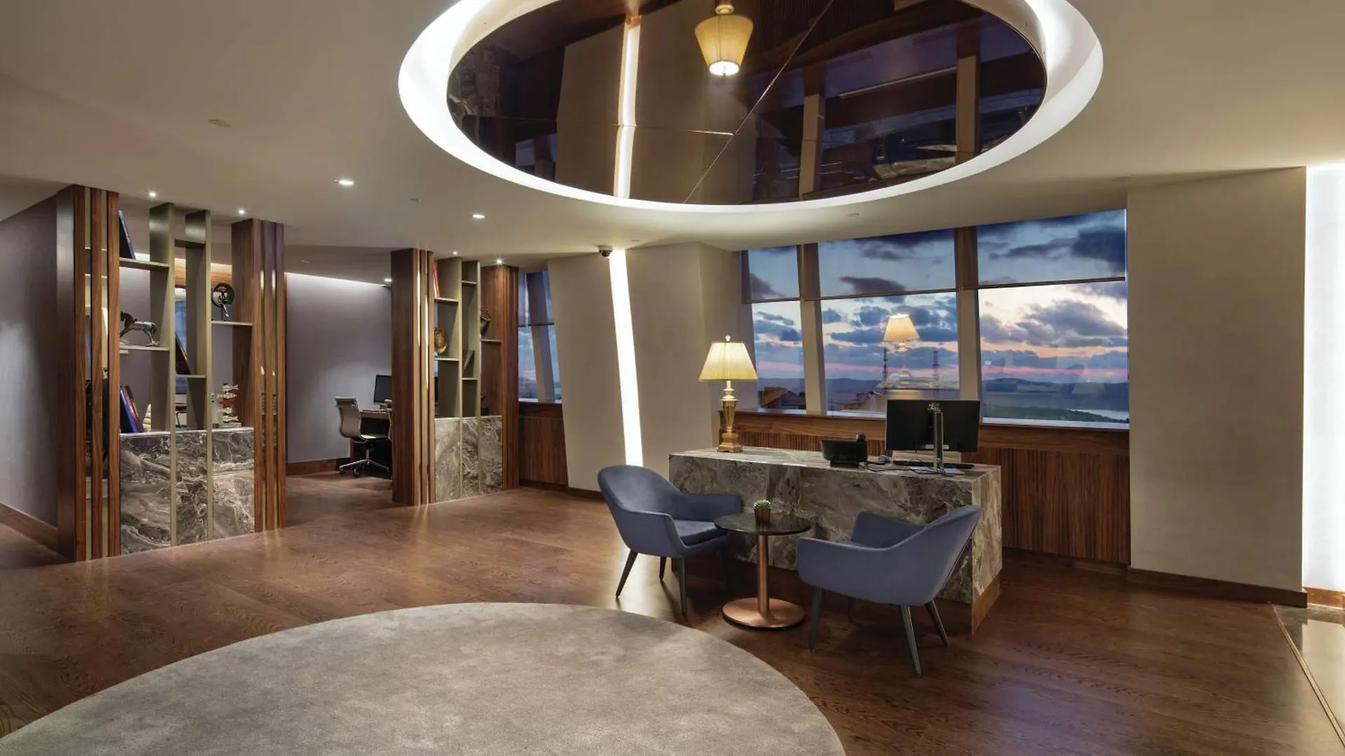 Hilton Istanbul Maslak Hotel 5*,