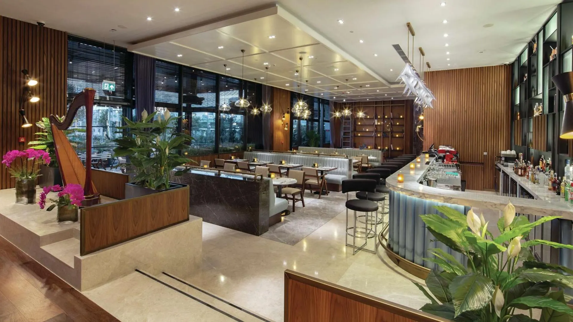 Hotel Hilton Istanbul Maslak 5*,